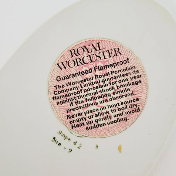 Royal Worcester Strawberry Fair Gold Trim Oval Baking Dish Size 9 Butterflies - Picture 7 of 15